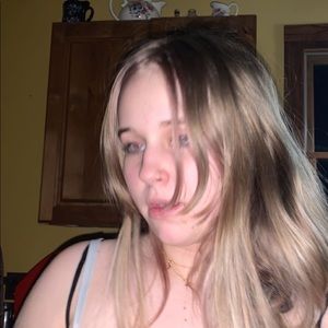 Meet your Posher, Alyssa